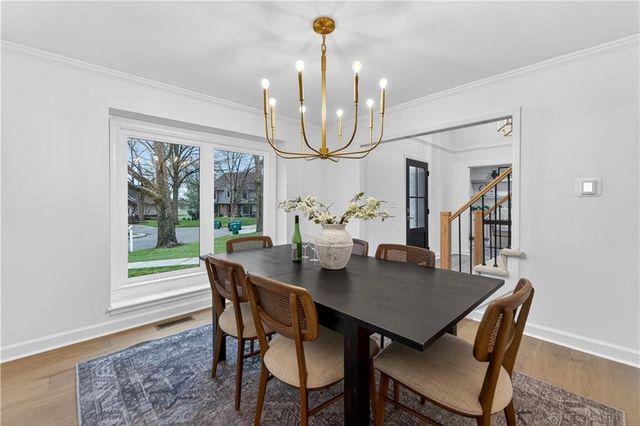 12815 Pembroke Circle, Leawood, KS 66209