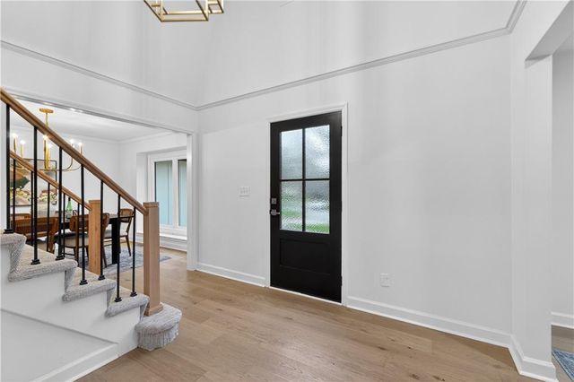 12815 Pembroke Circle, Leawood, KS 66209