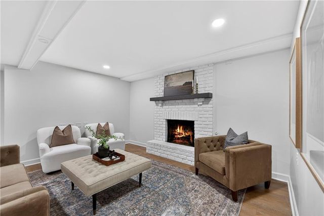 12815 Pembroke Circle, Leawood, KS 66209