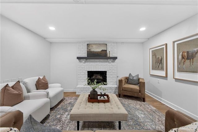 12815 Pembroke Circle, Leawood, KS 66209