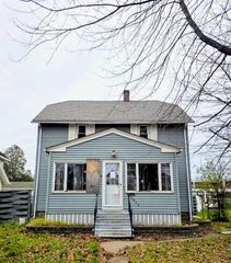 2023 6th Avenue E, Hibbing, MN 55746