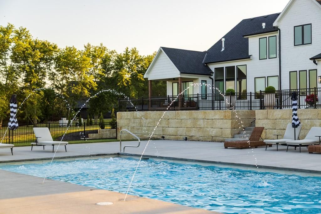 16223 701 County Road NW, Archie, MO 64725