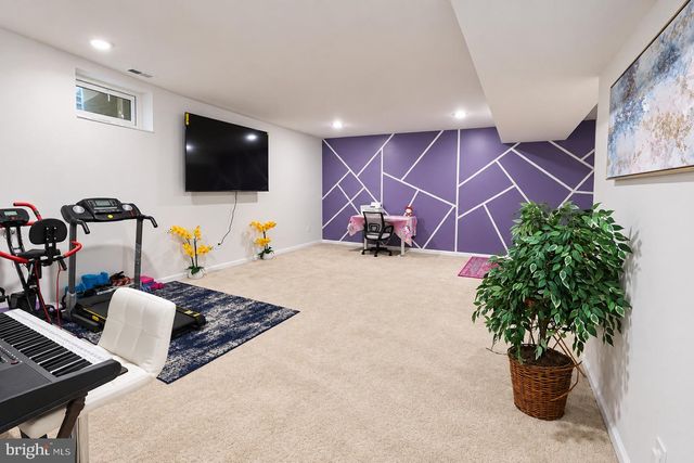 1 WESTMONT DR, Medford, NJ 08055