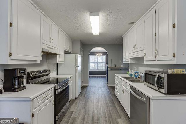 1590 Piney Grove Road, Loganville, GA 30052