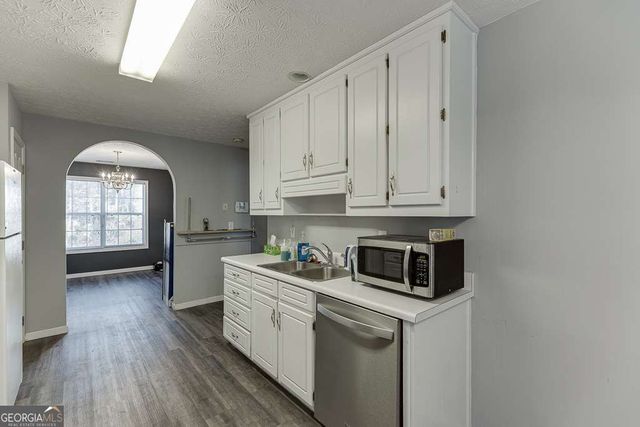 1590 Piney Grove Road, Loganville, GA 30052