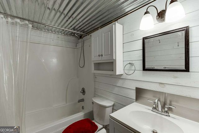 1590 Piney Grove Road, Loganville, GA 30052