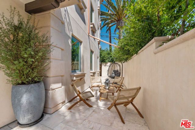 1825 Pandora Avenue 102, Los Angeles, CA 90025
