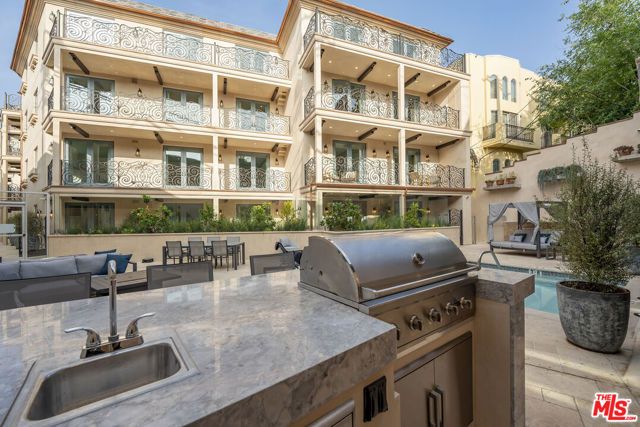 1825 Pandora Avenue 102, Los Angeles, CA 90025