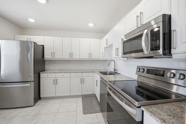 563 Piedmont L, Delray Beach, FL 33484