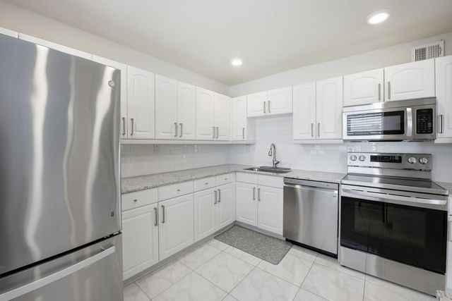 563 Piedmont L, Delray Beach, FL 33484