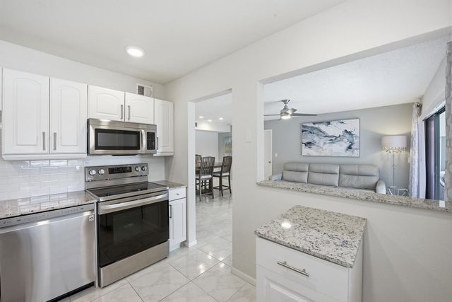 563 Piedmont L, Delray Beach, FL 33484