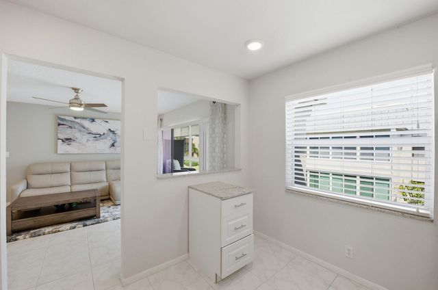 563 Piedmont L, Delray Beach, FL 33484