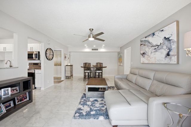 563 Piedmont L, Delray Beach, FL 33484
