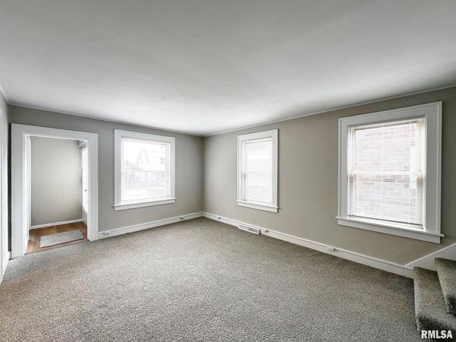 5913 S MADISON Street, Bartonville, IL 61607