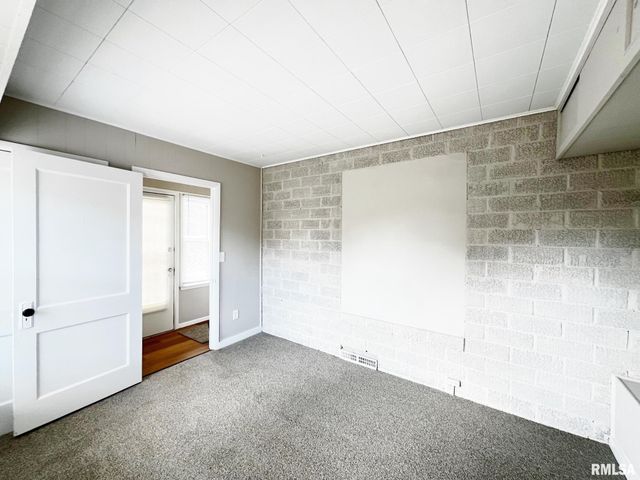 5913 S MADISON Street, Bartonville, IL 61607