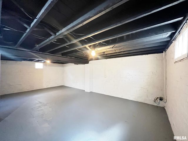 5913 S MADISON Street, Bartonville, IL 61607