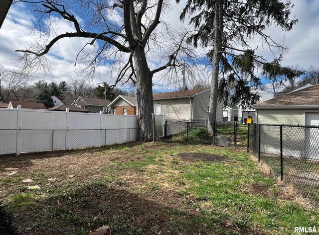 5913 S MADISON Street, Bartonville, IL 61607