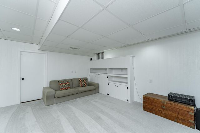 811 6th Street SW, Rochester, MN 55902