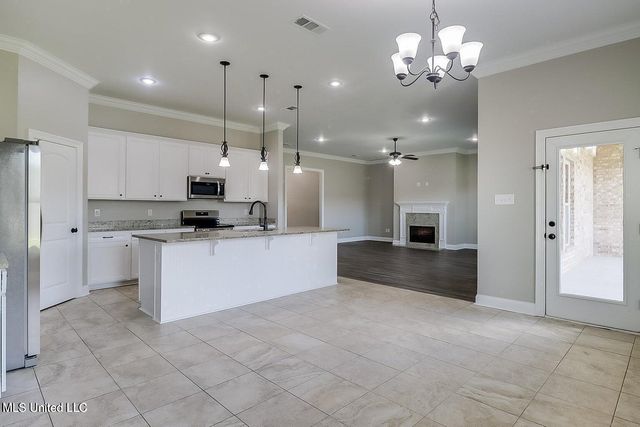 13253 Marys Way, D'iberville, MS 39540