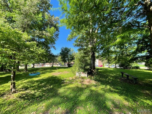 704 Eiler Road, Belleville, IL 62223