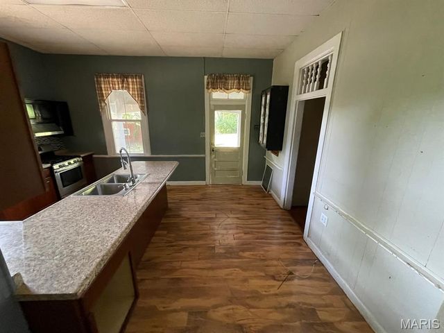 704 Eiler Road, Belleville, IL 62223