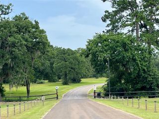 20 Cresent Farm Lane, Trinity, TX 75862