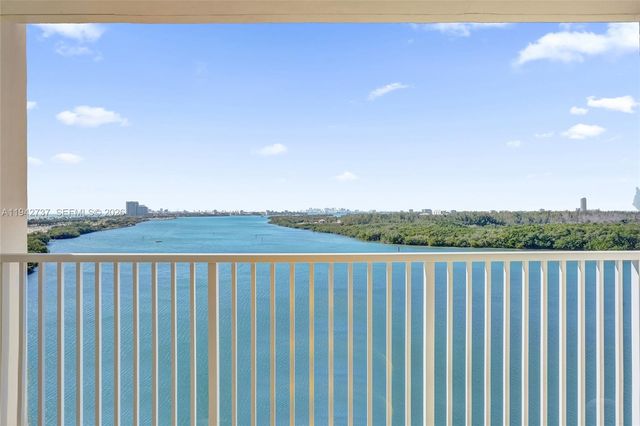 300 Bayview Dr 1110, Sunny Isles Beach, FL 33160