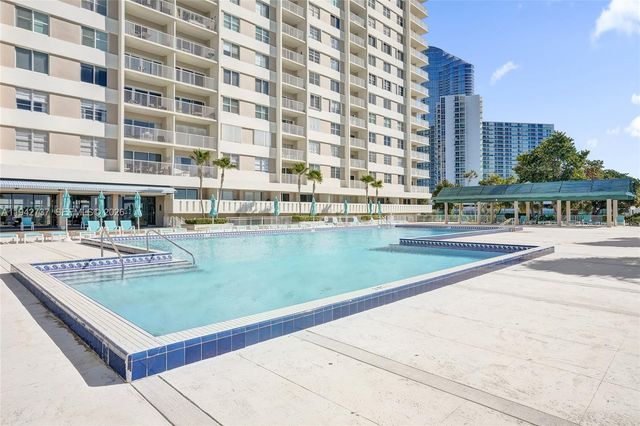 300 Bayview Dr 1110, Sunny Isles Beach, FL 33160