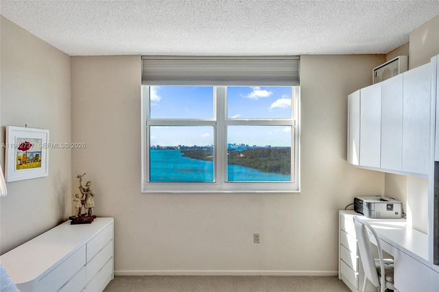 300 Bayview Dr 1110, Sunny Isles Beach, FL 33160