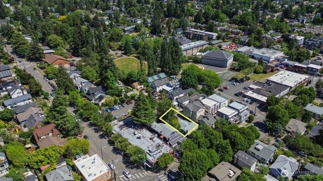 2012 NE 65th Street, Seattle, WA 98115
