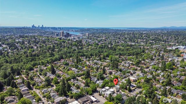 2012 NE 65th Street, Seattle, WA 98115