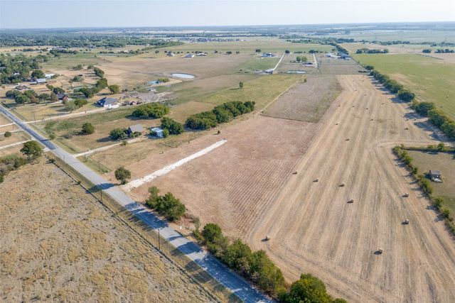 835 Combine Road, Seagoville, TX 75159