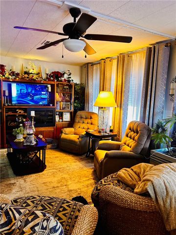 18801 Roberts Road 44, Desert Hot Springs, CA 92241
