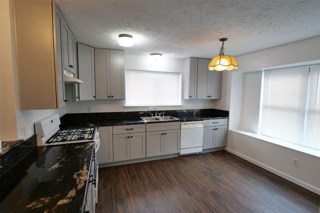 19803 Westlake Place Drive, Houston, TX 77084