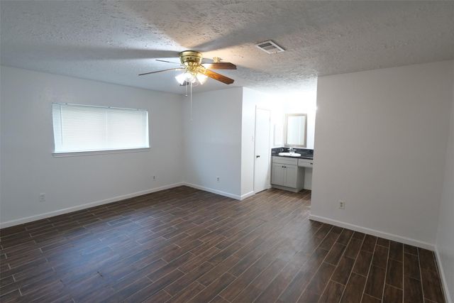 19803 Westlake Place Drive, Houston, TX 77084