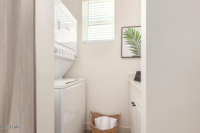 1508 W SHERMAN Street B, Phoenix, AZ 85007