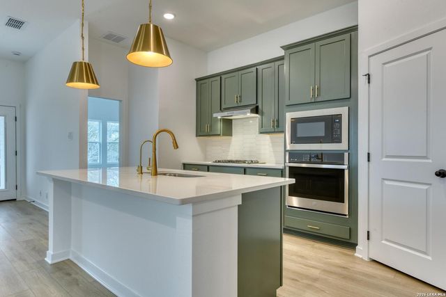 1223 Higgins Cove, San Antonio, TX 78245
