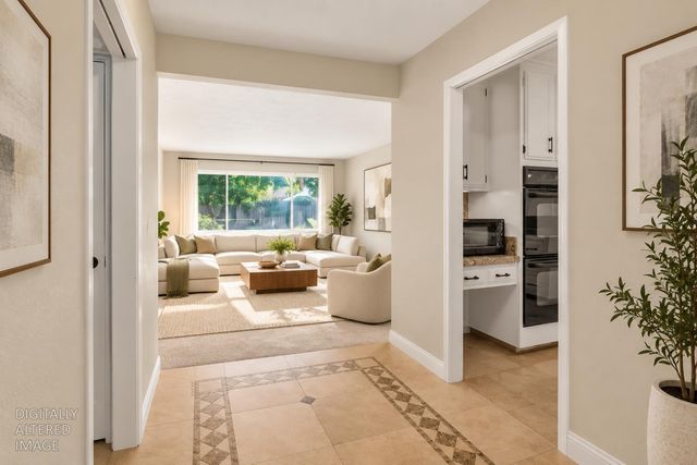 3996 Rochdale Dr, Carmichael, CA 95608