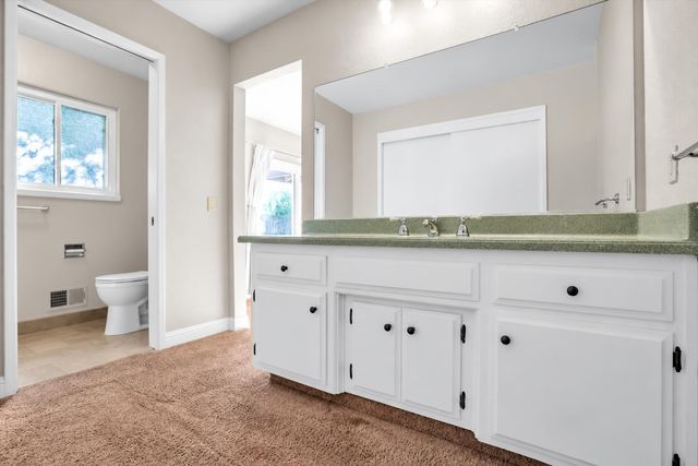 3996 Rochdale Dr, Carmichael, CA 95608