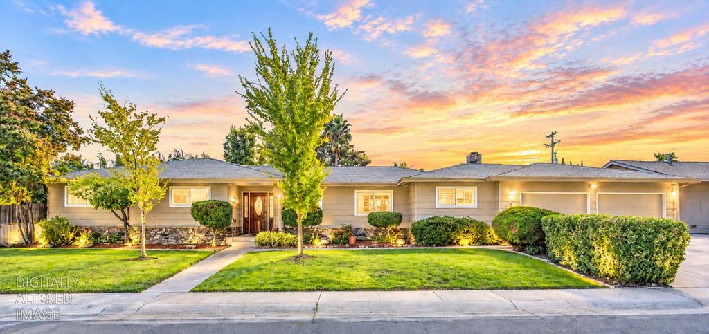 3996 Rochdale Dr, Carmichael, CA 95608