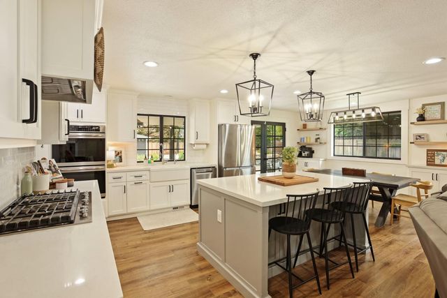 213 Primula Ct, Ripon, CA 95366