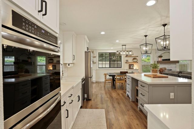 213 Primula Ct, Ripon, CA 95366