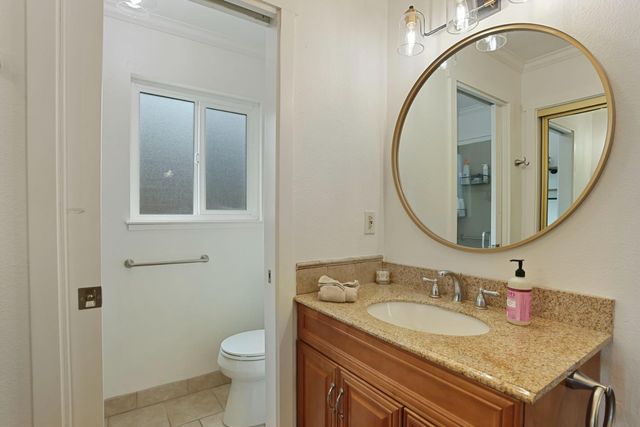 213 Primula Ct, Ripon, CA 95366