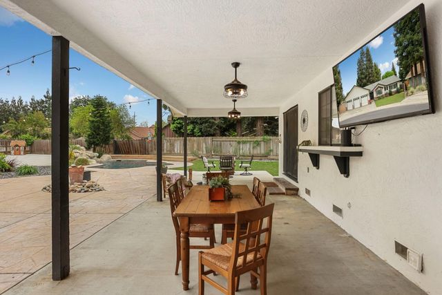 213 Primula Ct, Ripon, CA 95366