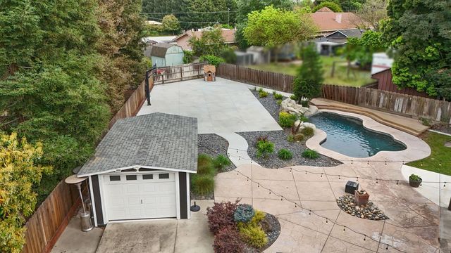 213 Primula Ct, Ripon, CA 95366