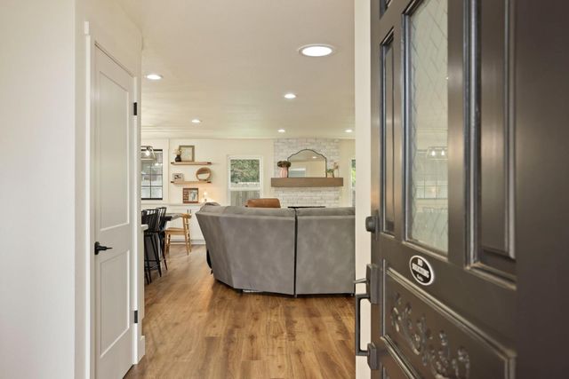 213 Primula Ct, Ripon, CA 95366