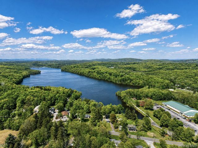 14 Foxwood Drive, Newburgh, NY 12550