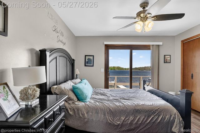 9696 Elizabeth Lake Road, White Lake Charter Township, MI 48386
