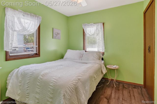 9696 Elizabeth Lake Road, White Lake Charter Township, MI 48386