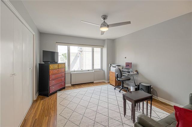 221 W 48th Street 602, Kansas City, MO 64112